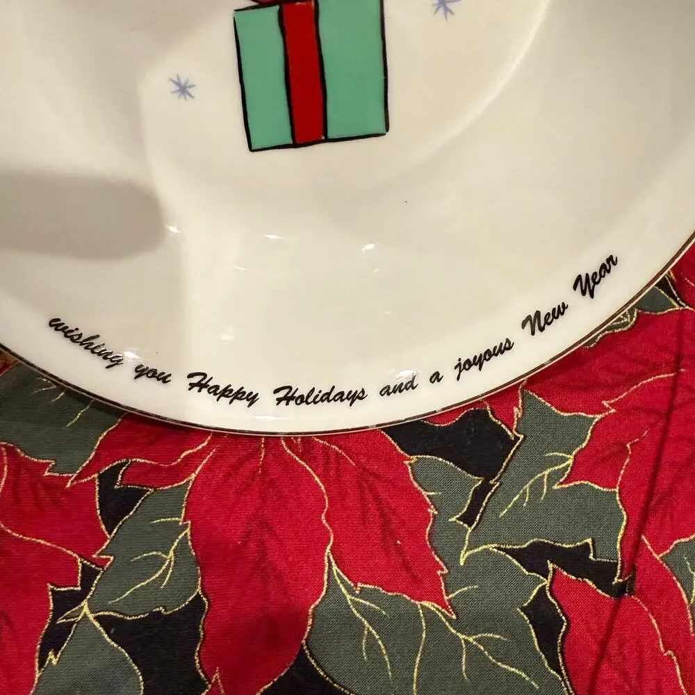 Merry Brite Pair of Christmas Porcelain 6.5”‎ Bowls FLAWLESS CONDITION